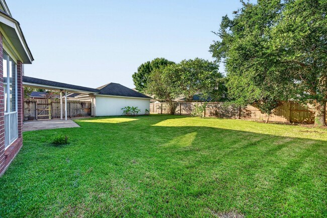 Building Photo - 1727 Emma Cove Ct