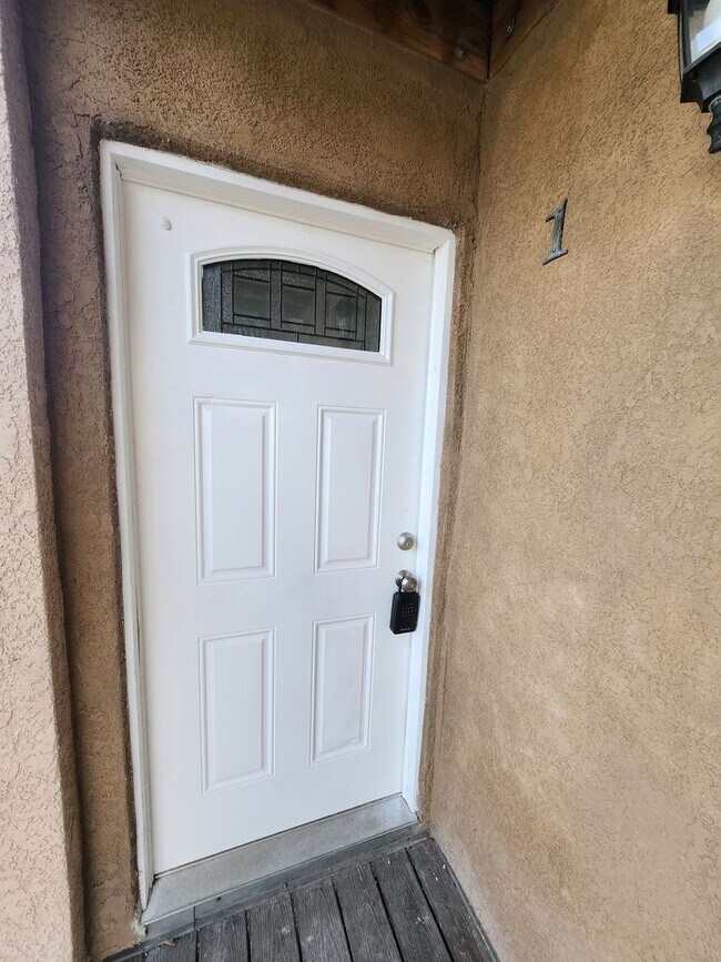 Building Photo - 4615 Picturesque Ct