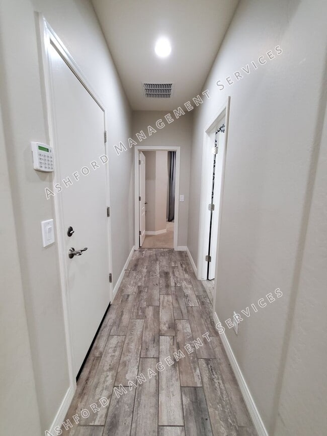 Building Photo - RANCHO CABRILLO 5 BEDROOM HOME FOR RENT