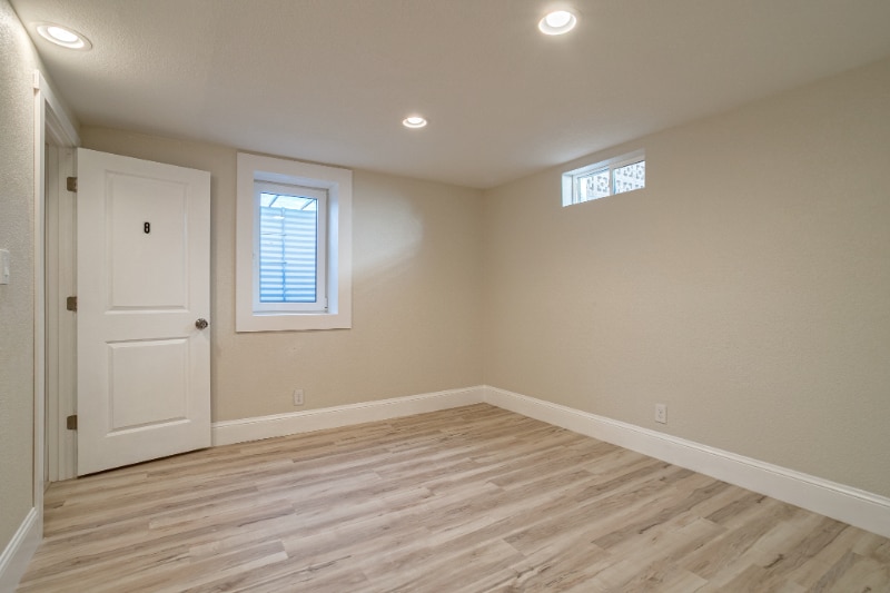 Primary Photo - 10490 W Dakota Ave