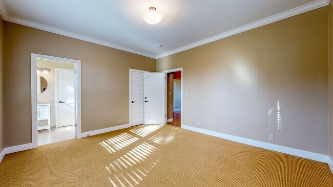 Building Photo - Experience true Wine Country Luxury living...