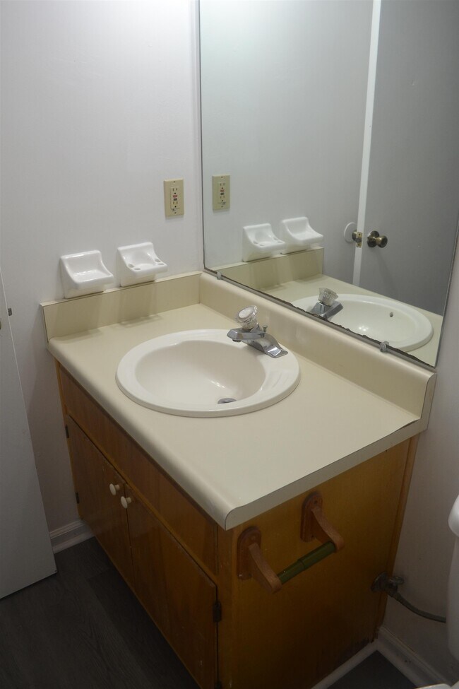 Building Photo - 3561 Sedona Loop