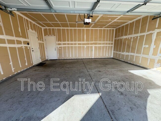 Building Photo - 3215 N Kent St