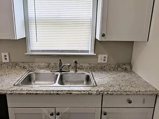 Building Photo - 1014 N 32nd St