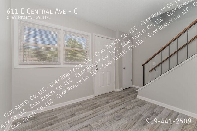 Building Photo - 611 E Central Ave