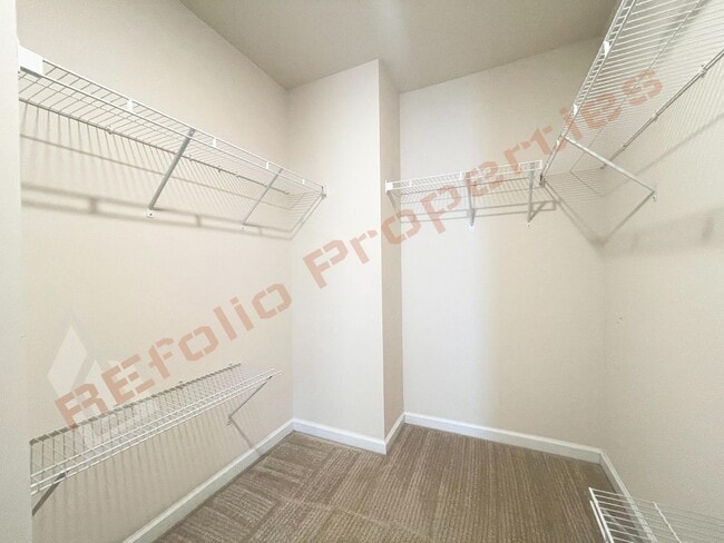 Building Photo - Beautiful 3 Bedroom, 2.5 Bathroom Townhome...