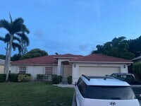 Building Photo - 3872 Cypress Lake Dr