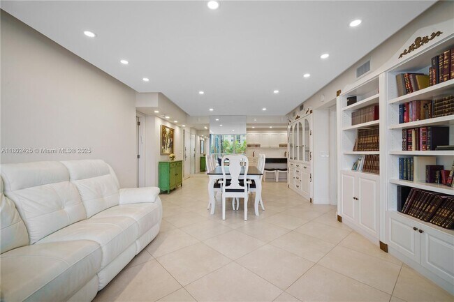 Building Photo - 9341 Collins Ave