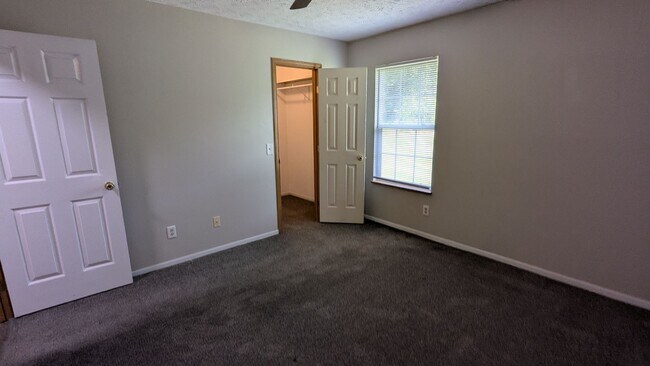 Building Photo - MN Cedar Village (859)