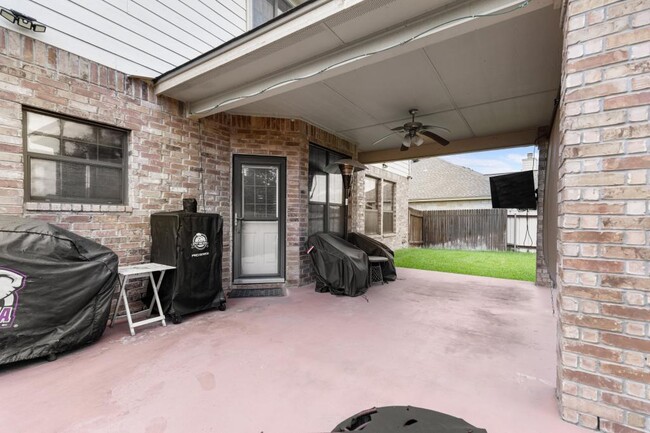 Building Photo - 2802 Scottsdale Dr