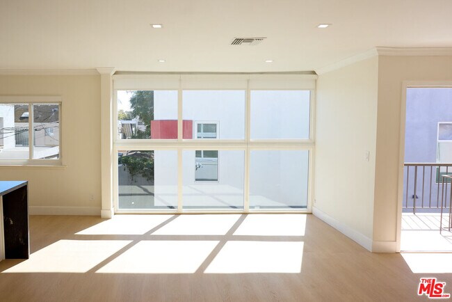 Building Photo - 1223 23rd St