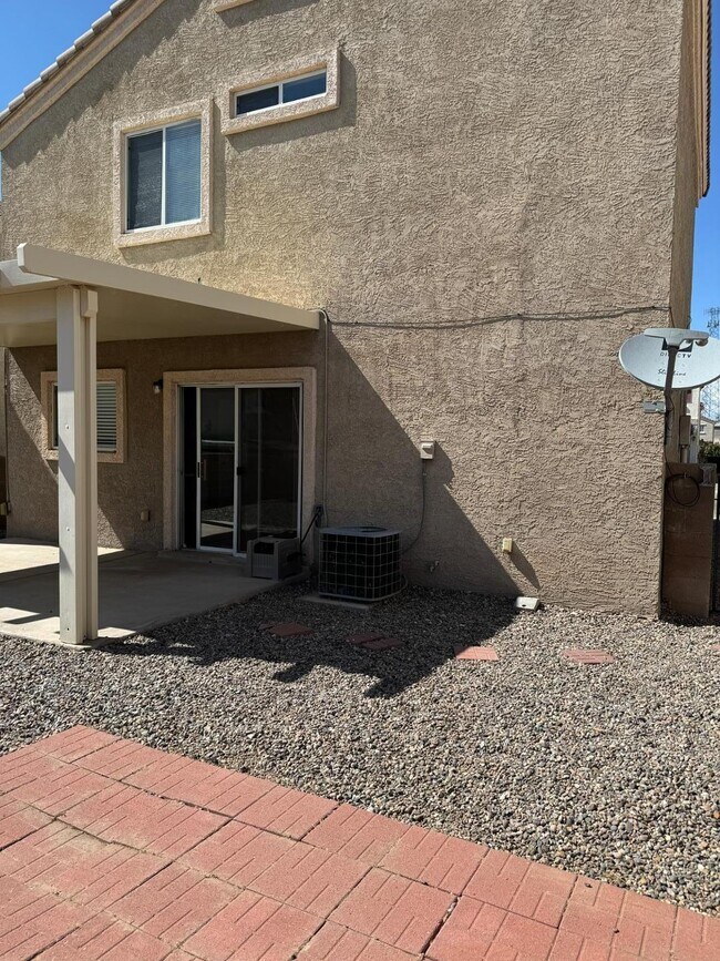 Building Photo - 10920 Tomatillo Ln SE