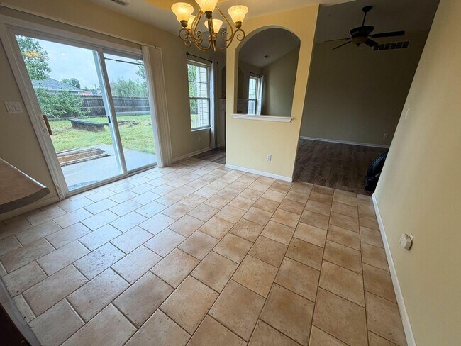 Building Photo - 4203 Spring Cress Dr