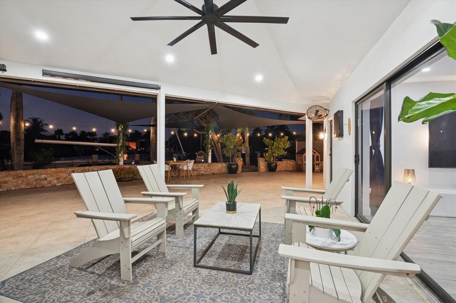 Building Photo - 600 SW 8th Ter