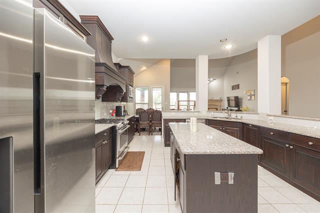 Building Photo - 5579 Lightfoot Ln