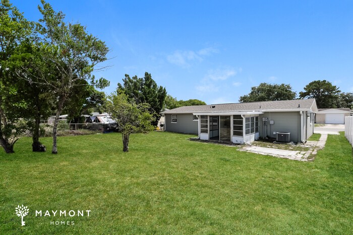 Building Photo - 3609 Bigelow Dr