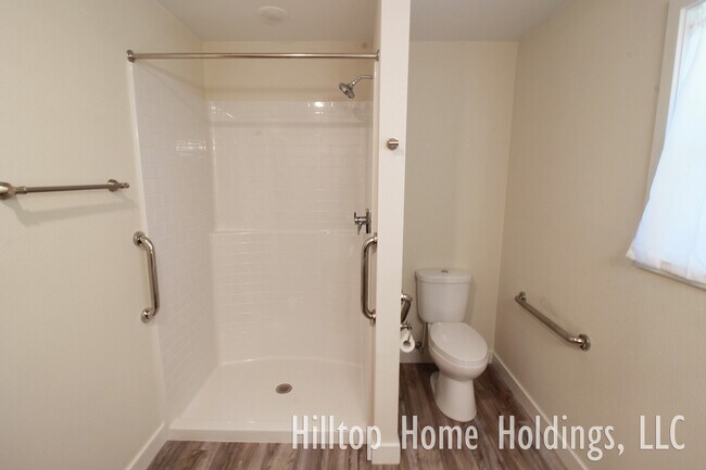 Building Photo - 55 Hilltop Rd