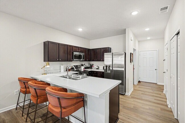 Building Photo - Modern Retreat | Brand-New 2BR, 2BA Duplex