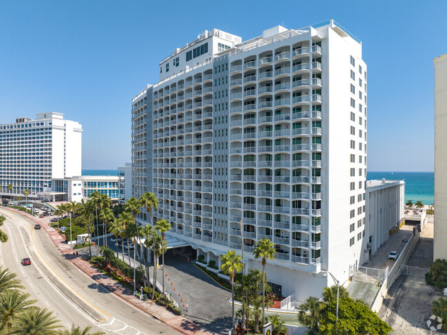 Building Photo - 5750 Collins Ave