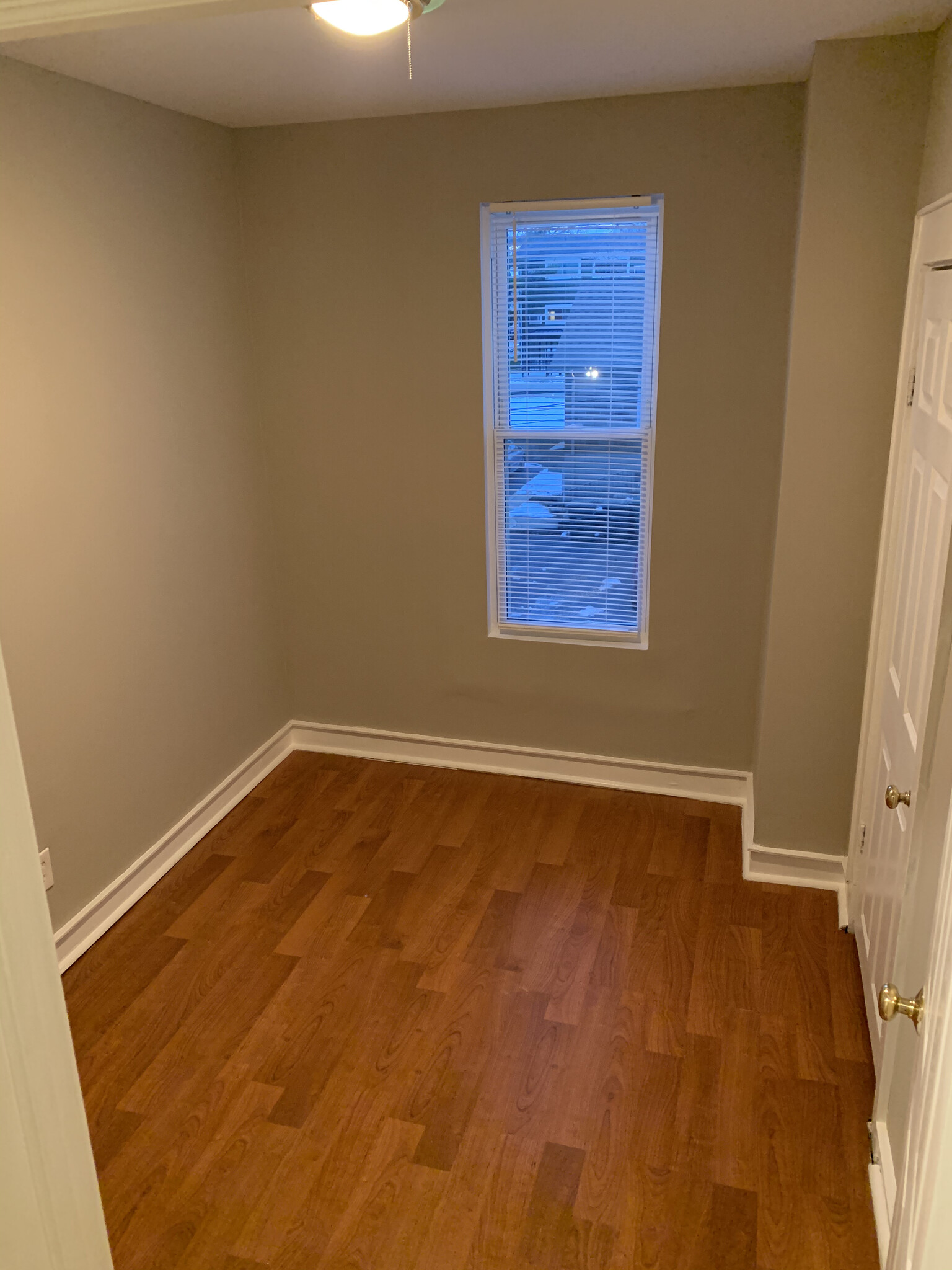 Bedroom - 357 College Ave