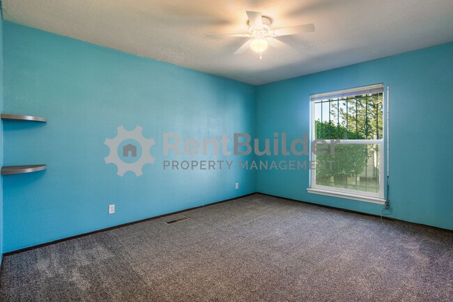 Building Photo - CALL US TODAY AT (505) 808-6467 TO SCHEDUL...