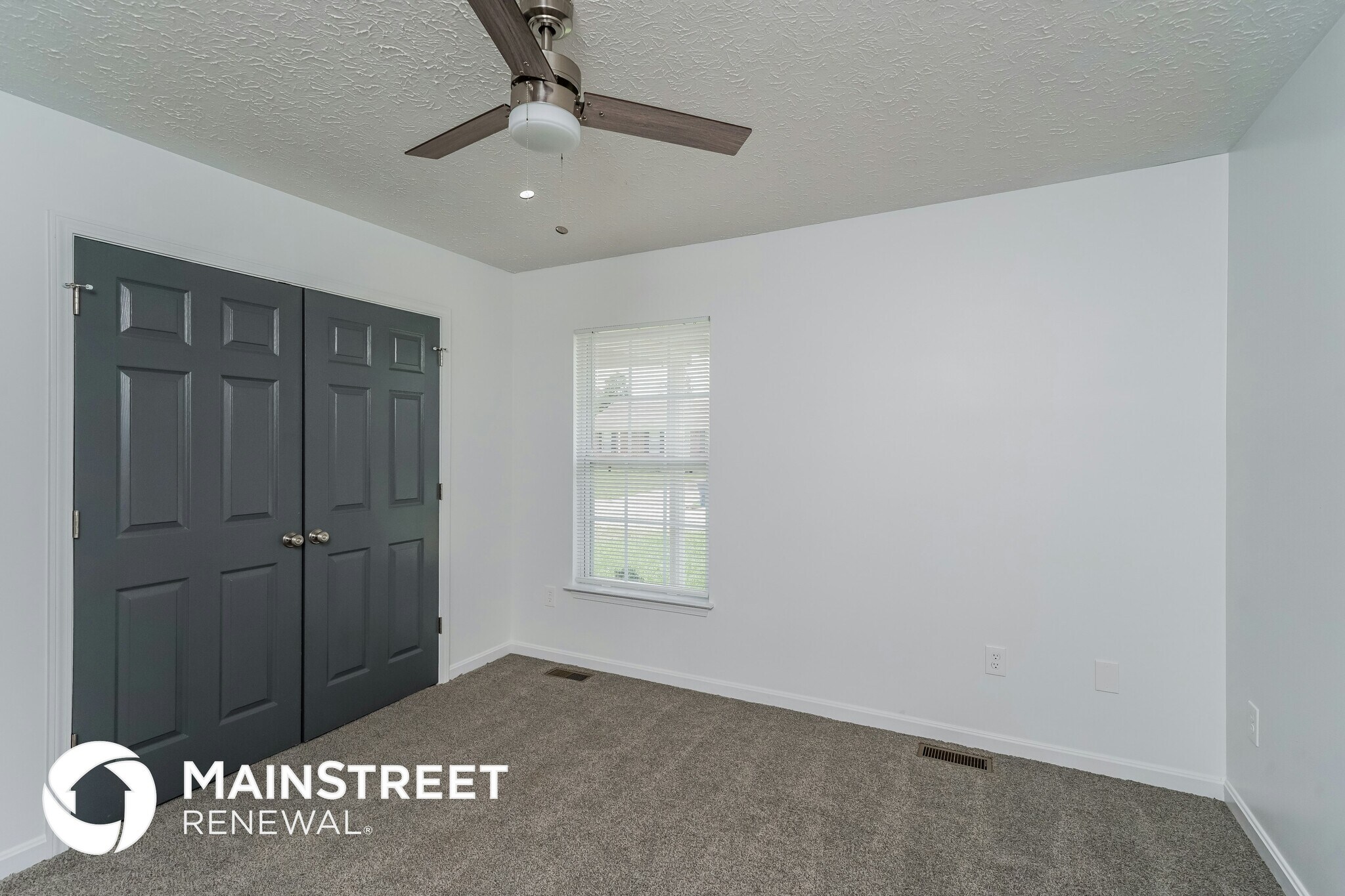 Building Photo - 249 Drake Dr