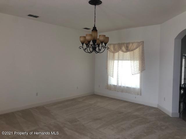 Building Photo - 5525 Thorngrove Way
