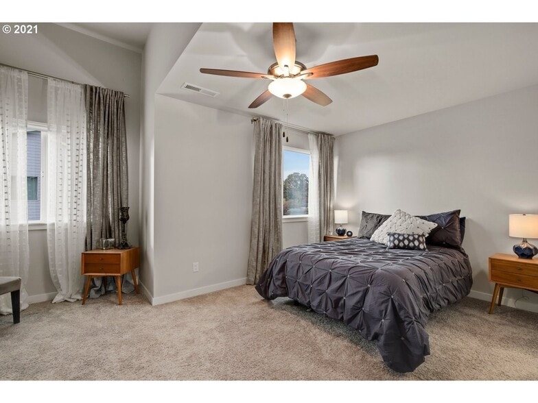 Building Photo - 17859 SW Rudolph Ln