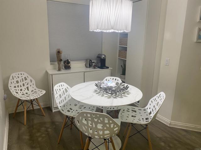 Building Photo - 201 Sea Cliff Way