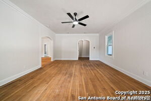Building Photo - 603 E Evergreen St