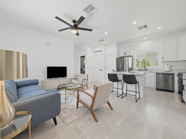 Building Photo - 2197 Jacques Dr