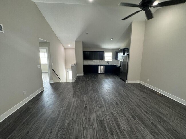 Building Photo - 5257 N Toben Ct