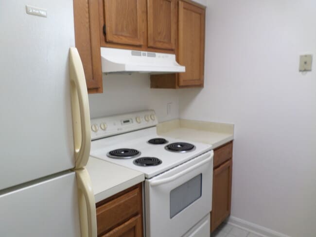 Building Photo - 1433 A St NE