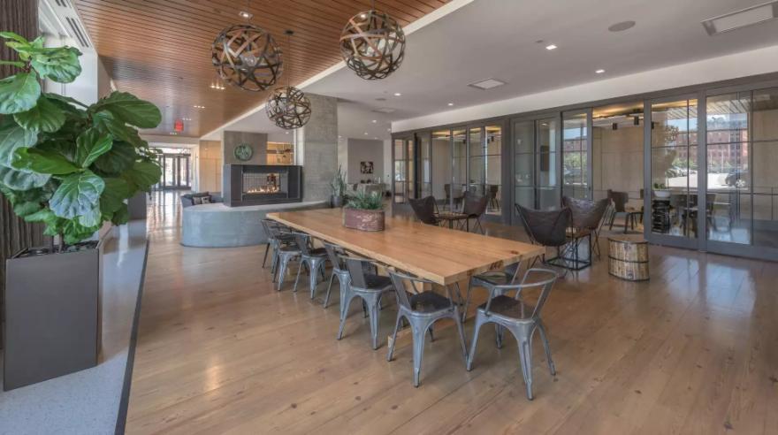 Building Photo - 315 A St