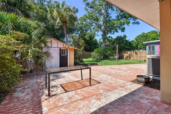 Building Photo - 1925 52nd St S