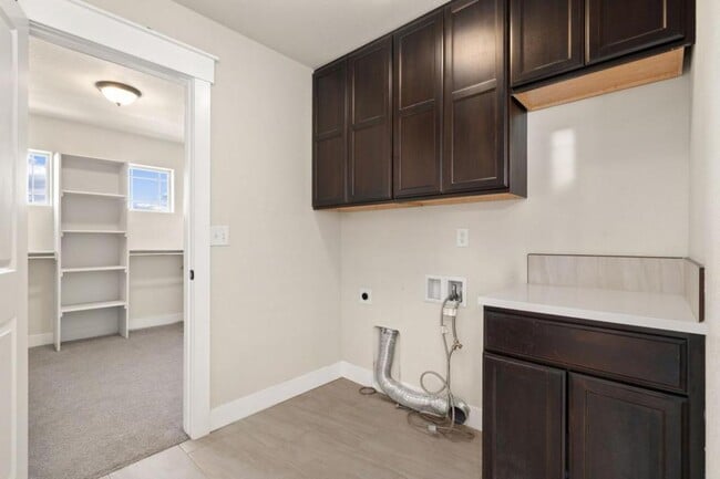 Building Photo - 3308 San Carlo Ave