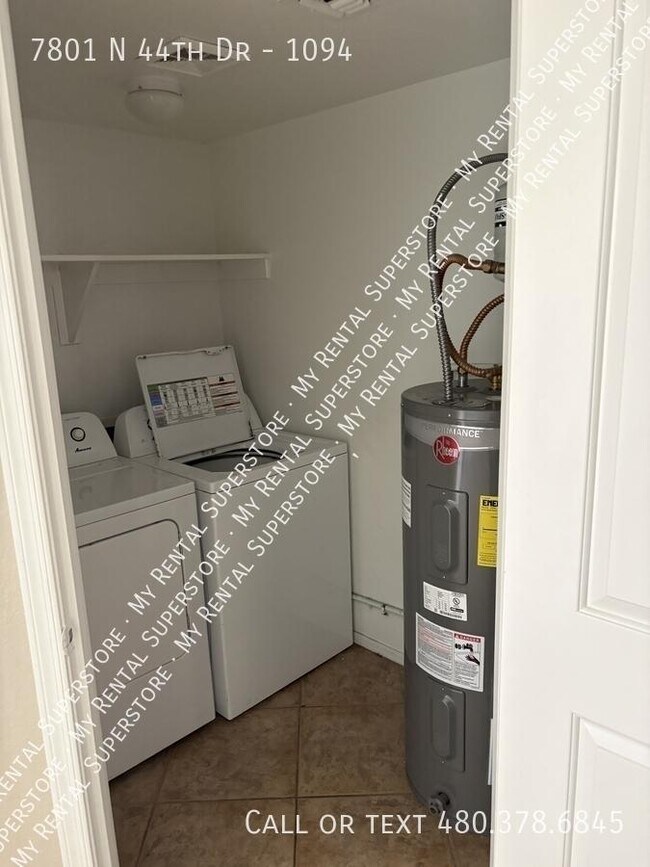 Building Photo - 7801 N 44th Dr