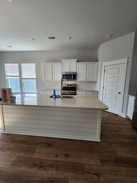 Building Photo - 112 Ashworth Dr