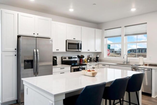 Building Photo - 5446 Second Ave