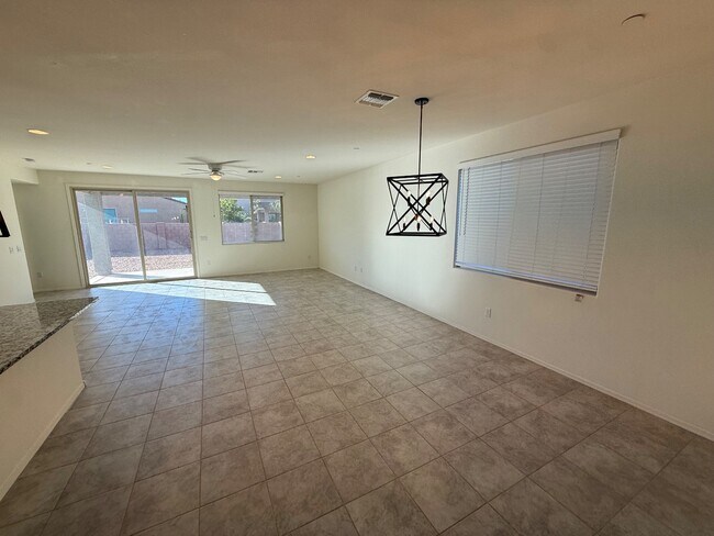 Building Photo - 7295 S Via Tierra Mesa