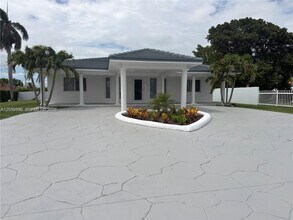 Building Photo - 13895 SW 22nd St