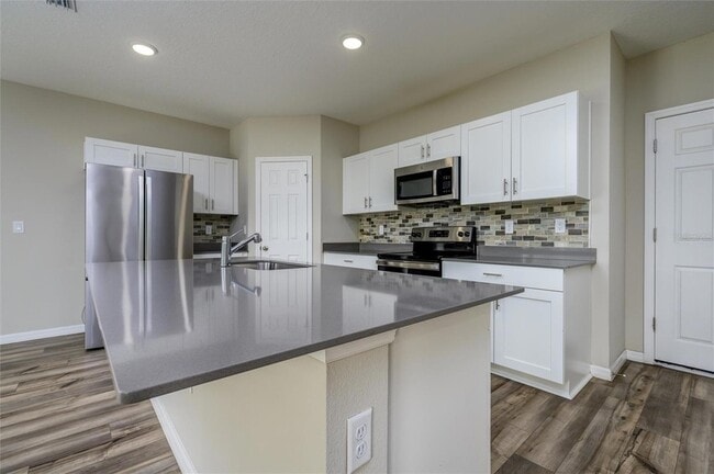 Building Photo - 34200 Scarlet Sage Ct