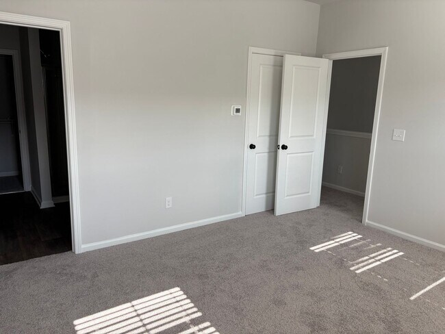 Building Photo - Charming 3BR Townhome in Adairsville