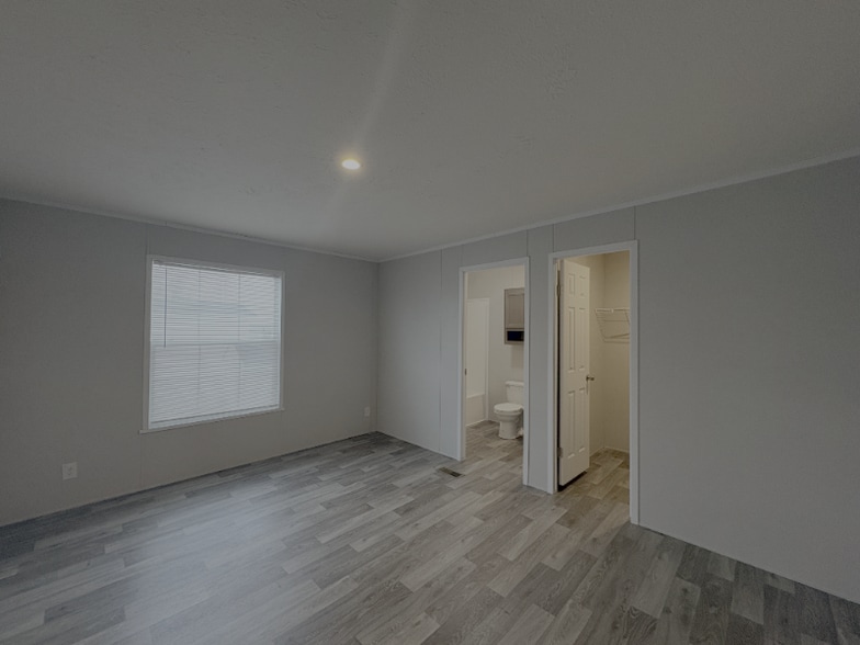 Building Photo - 364 Shummard Branch