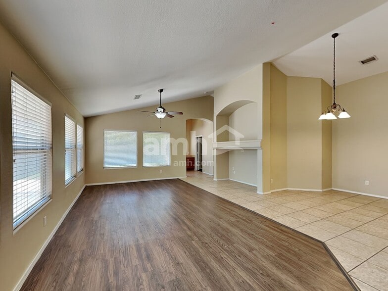 Building Photo - 3861 E Ironhorse Ct