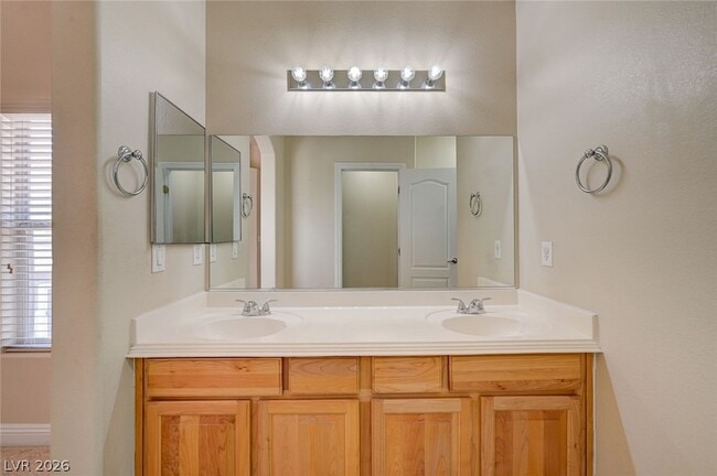 Building Photo - 8744 Traveling Breeze Ave
