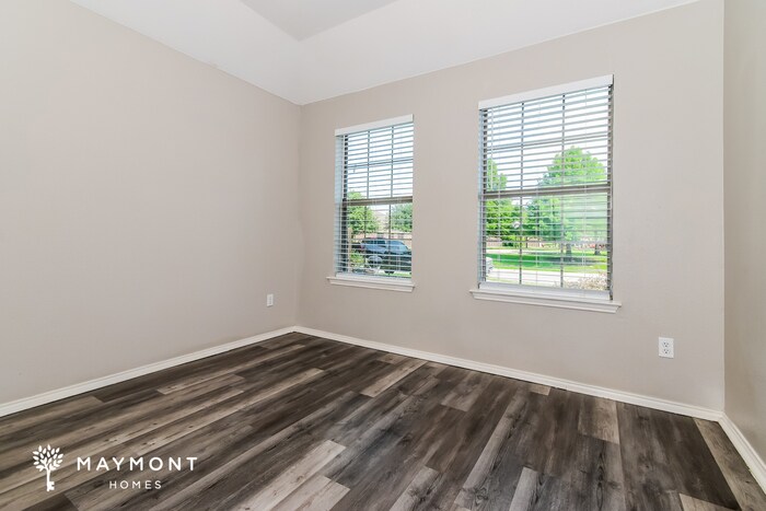 Building Photo - 1203 Toledo Bend Dr