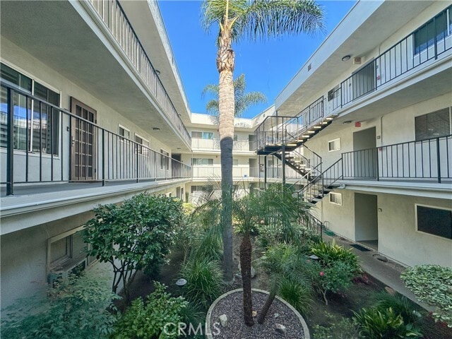 Building Photo - 333 Junipero Ave