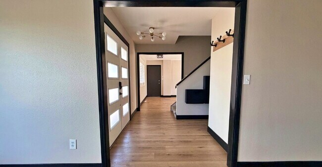 Building Photo - Awesome Views in Fully Updated Home in The Pinery! 5 Bed 3.5 Bath with 2 Car Garage and Large Dec...