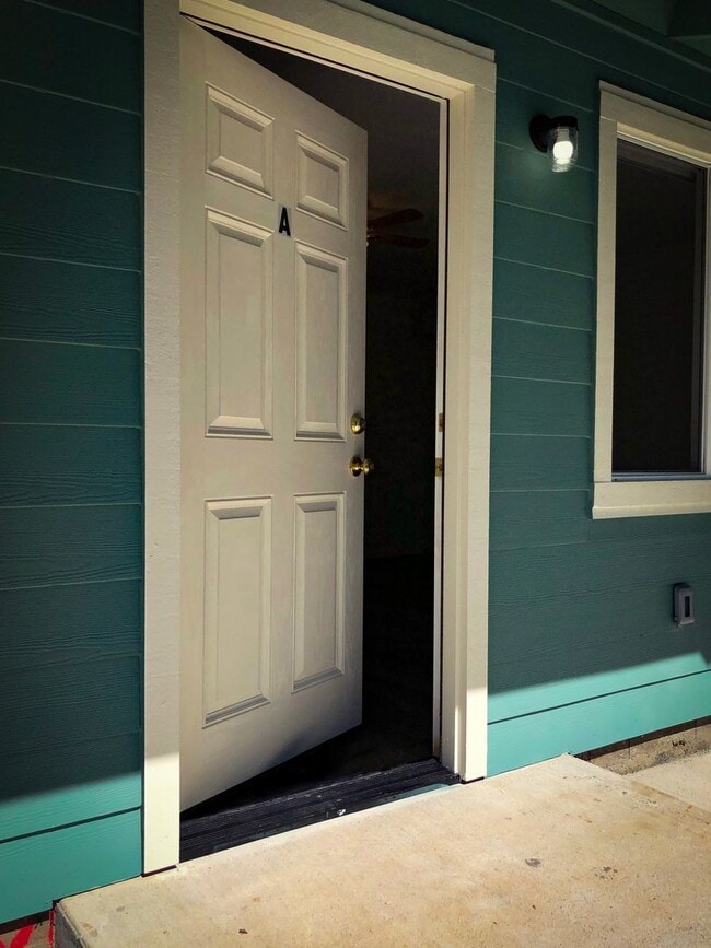 Building Photo - 20396 N Sunshine Rd